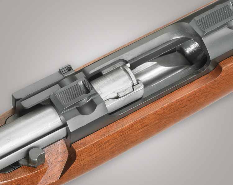 Ruger M77 Hawkeye Extractor Detail Photo