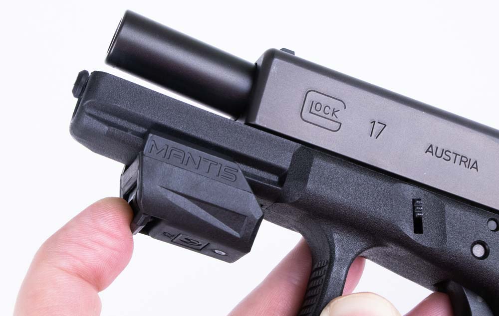 Attaching the Mantis X2 to a Glock pistol