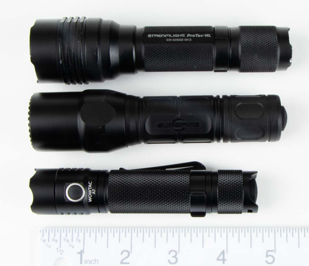 Size Comparison Wowtac A7 Flashlight
