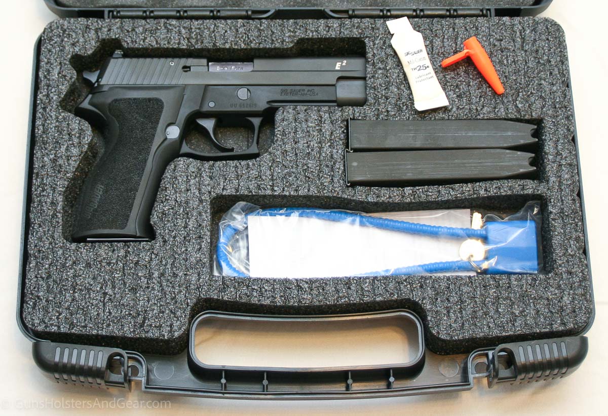 what came with the SIG P226 E2