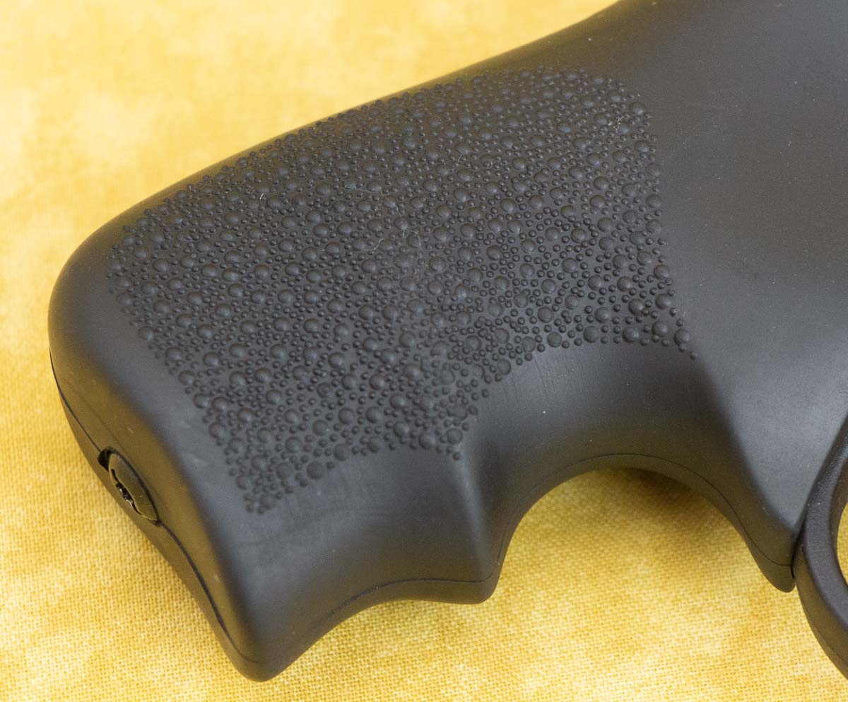 pebble type grips on the Ruger LCR