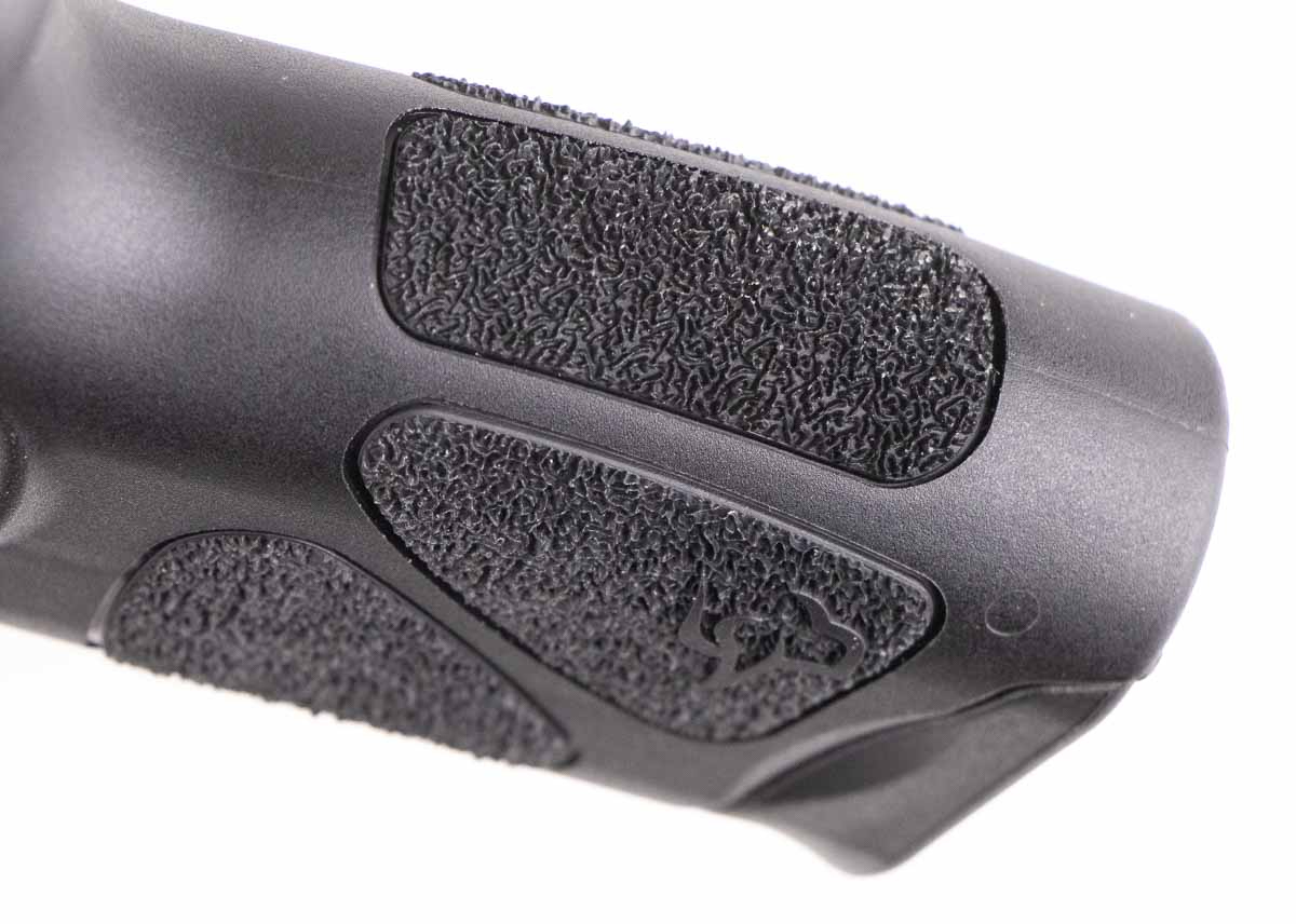 grip texture on the frame of the G3c pistol
